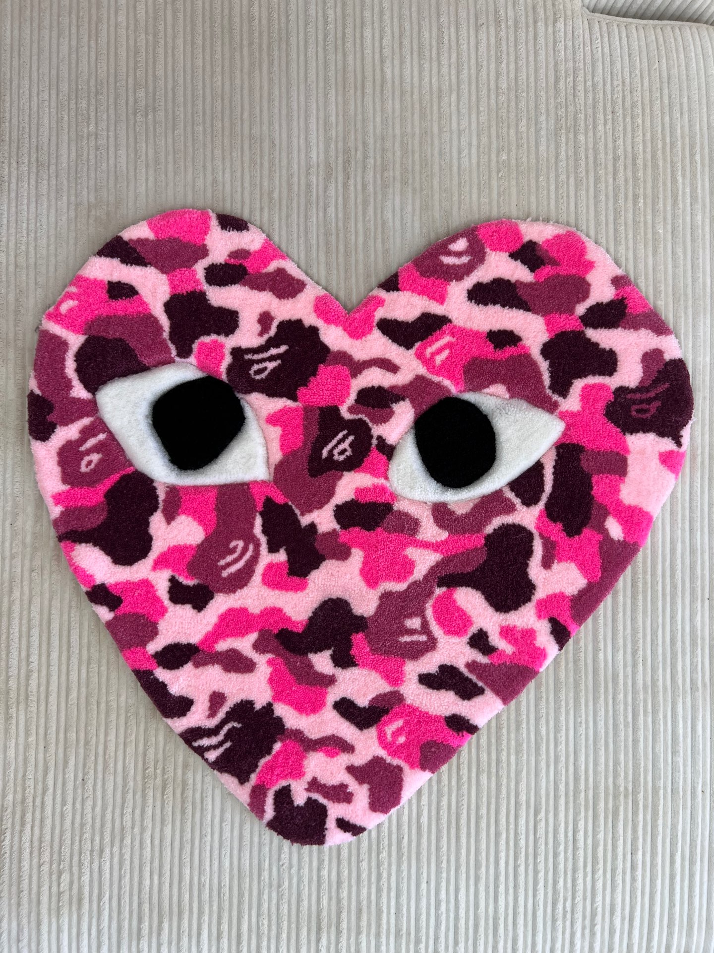 “CDG”
