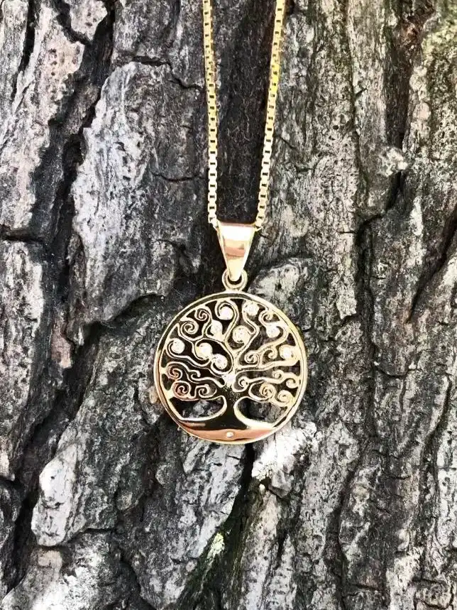14k gold Tree of life with 10 diamonds and its 45 cm gold necklace