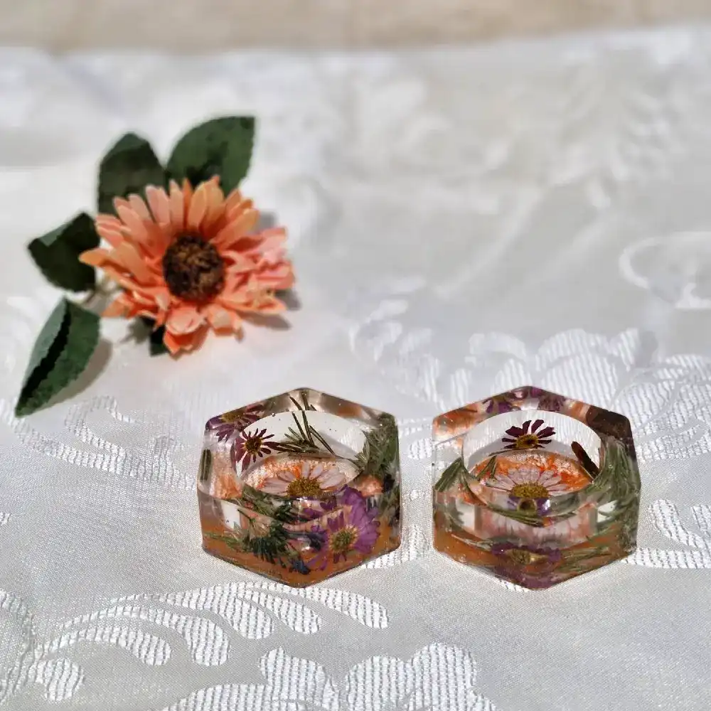 פמוטי משושה 