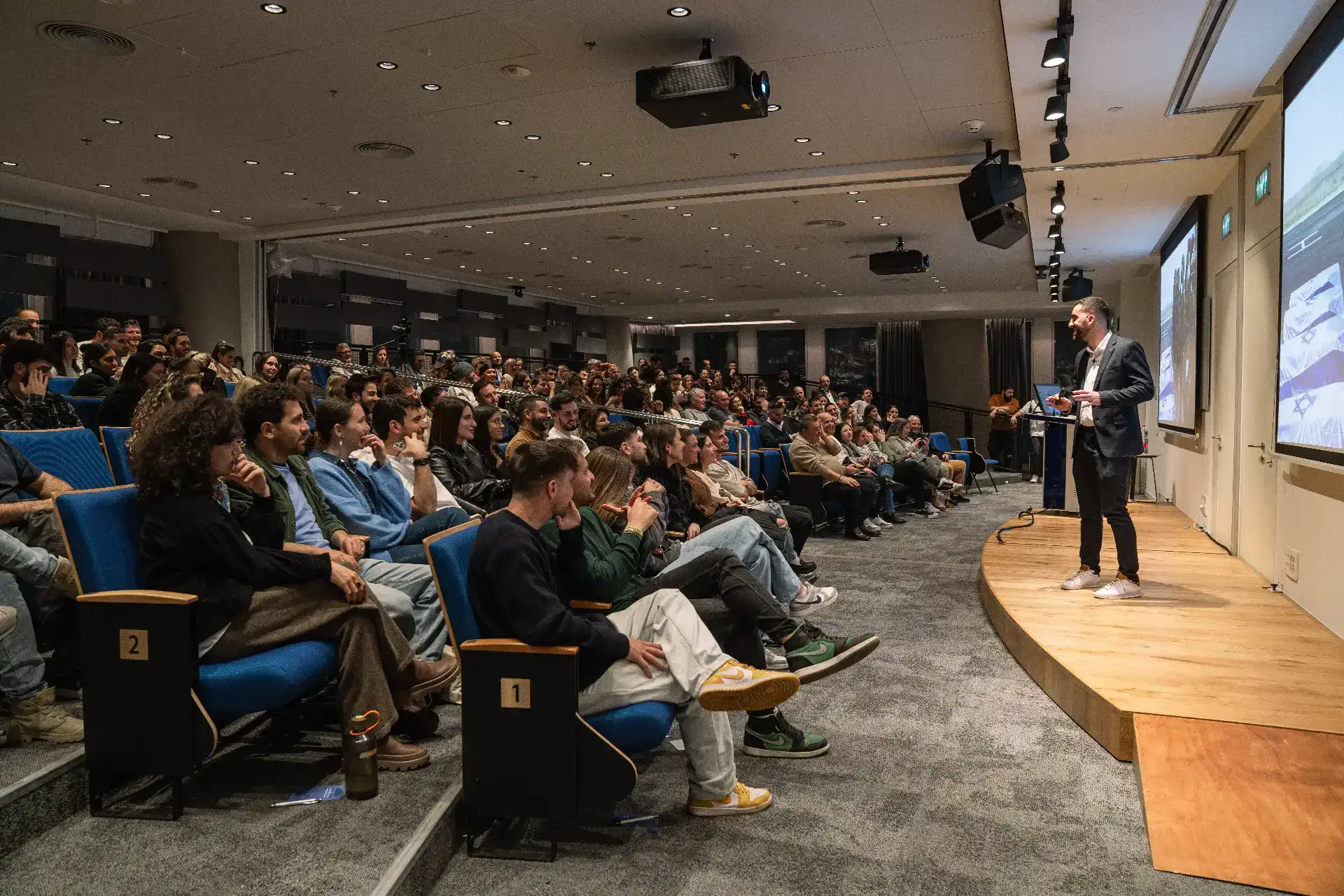 הרצאה לבתי ספר