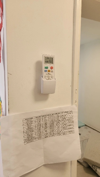 התקנת אביזרי פרזול ומוצרי נוי 