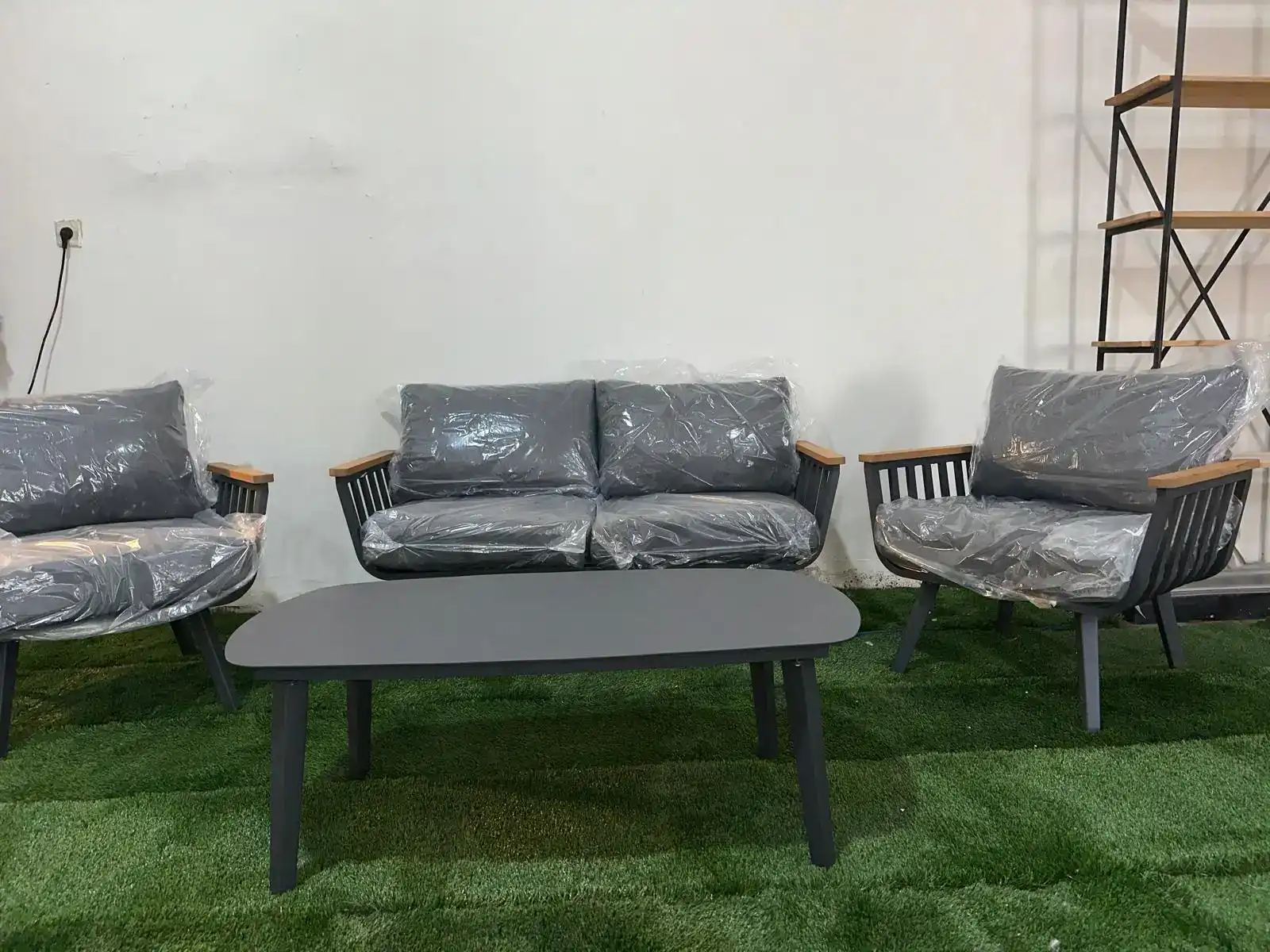 פינת ישיבה דגם ״קופנגן״ צבע שחור