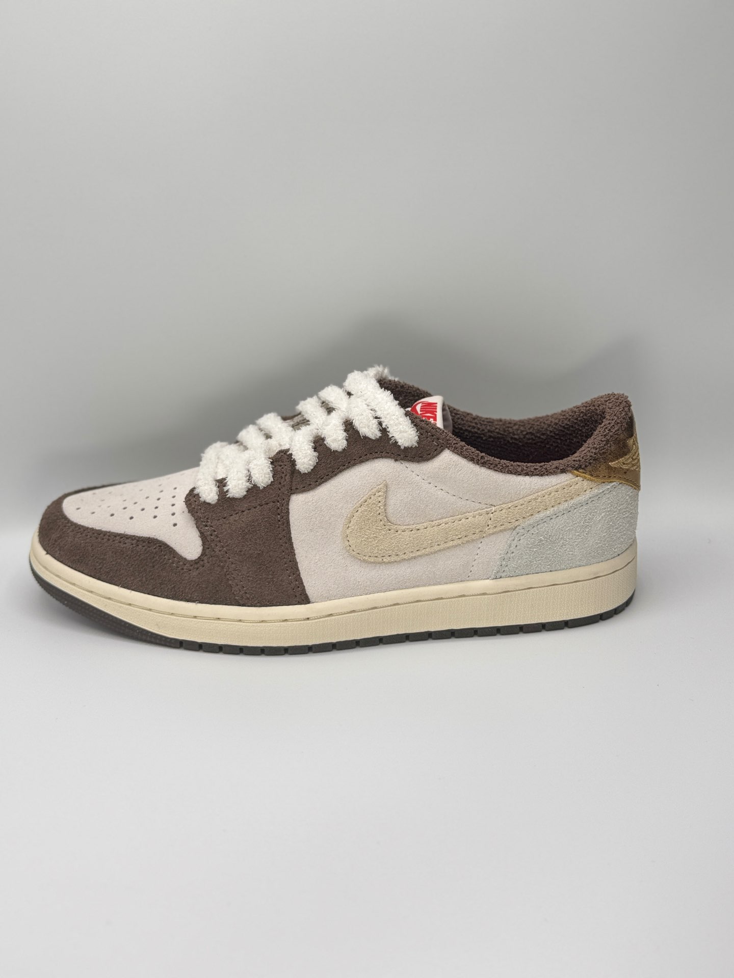 “Jordan 1 Retro Low OG “Year of the Rabbit