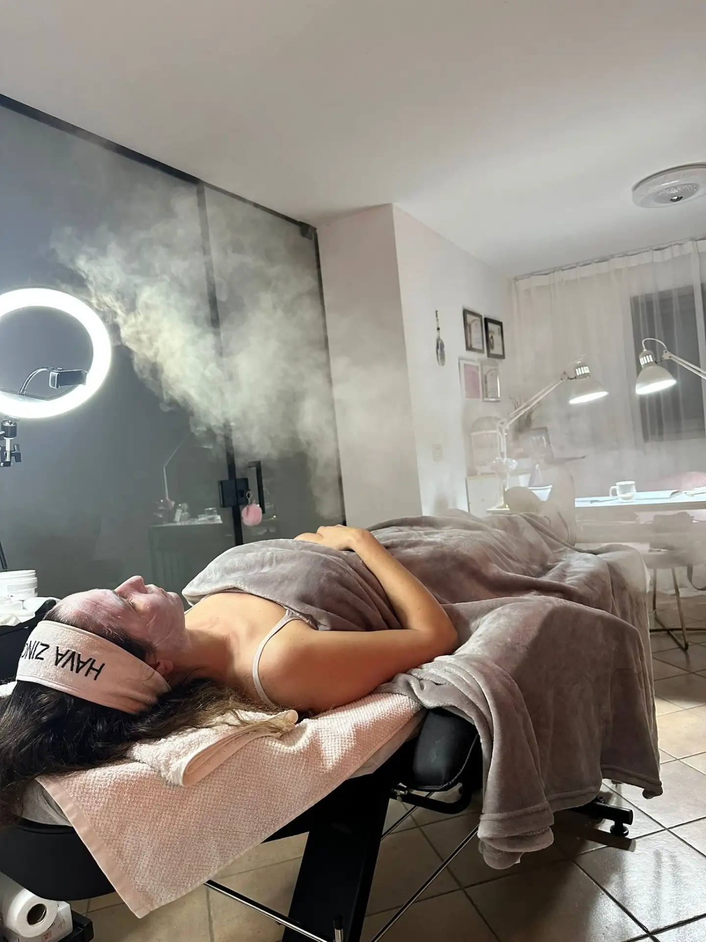 טיפול פנים עמוק לניקוי ושיקום