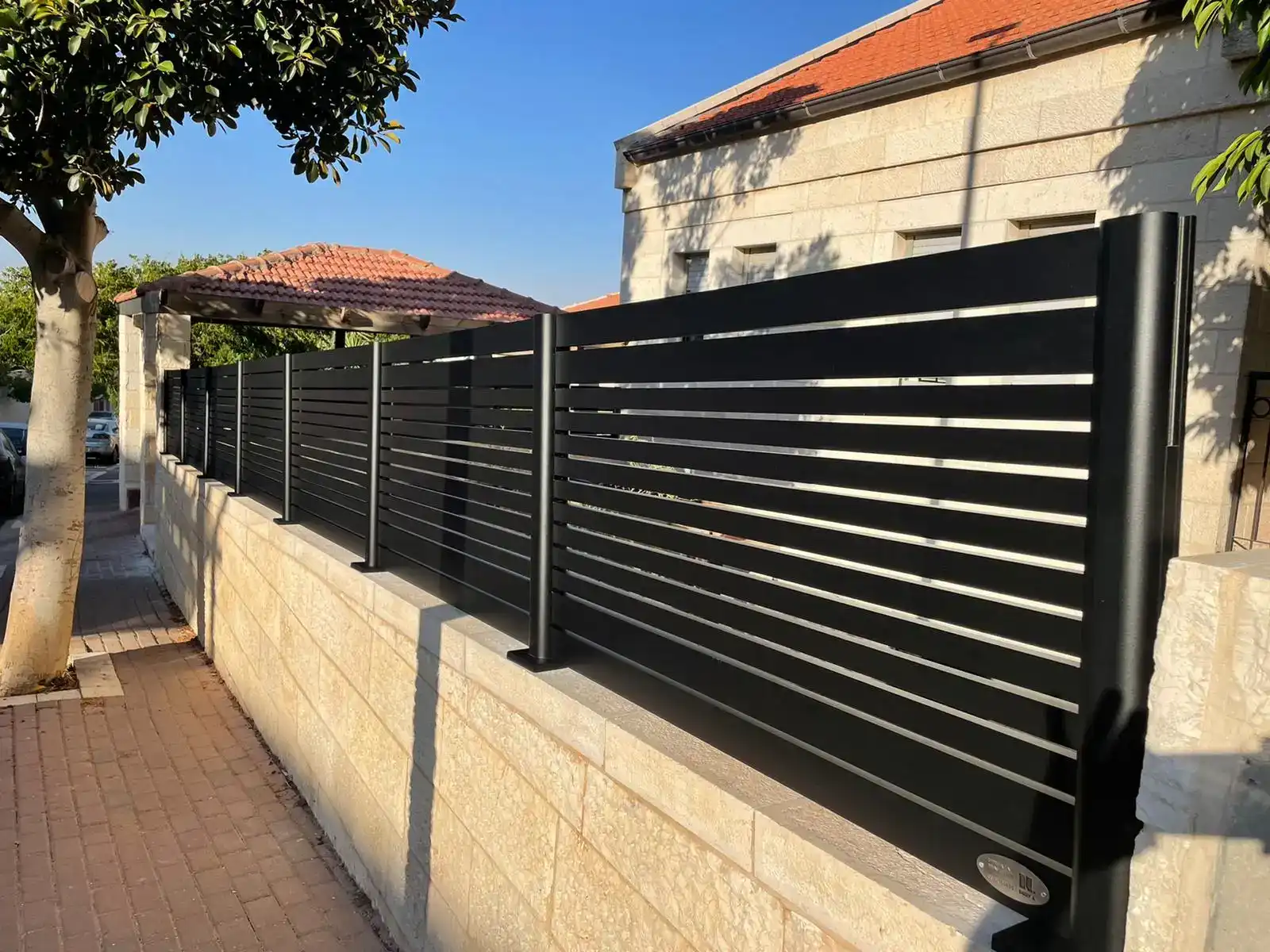 גדר שילוב לוחות