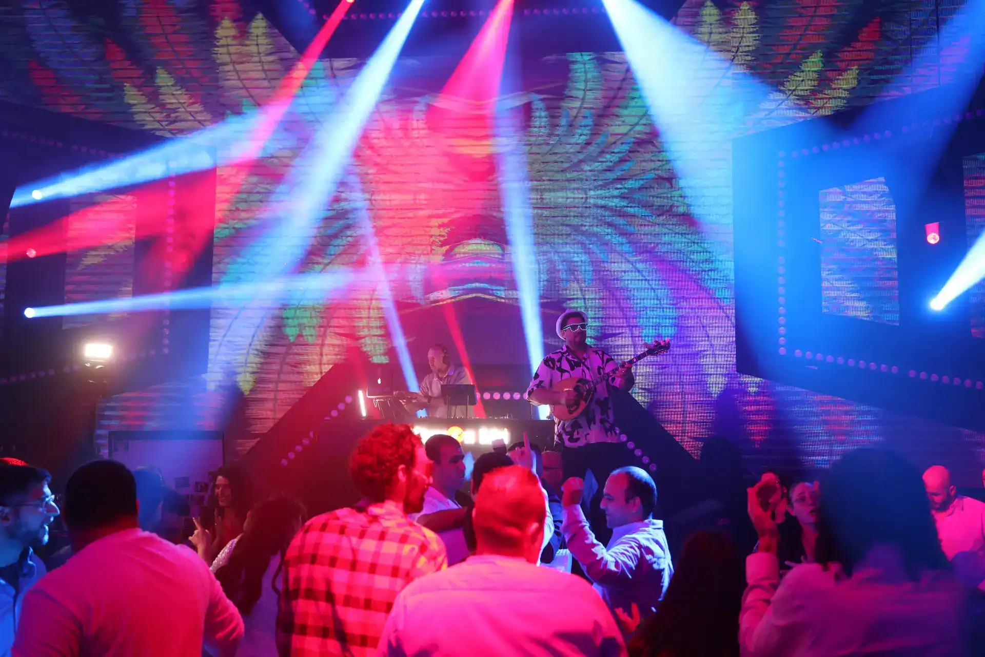 זמר בוזוקי לימי הולדת