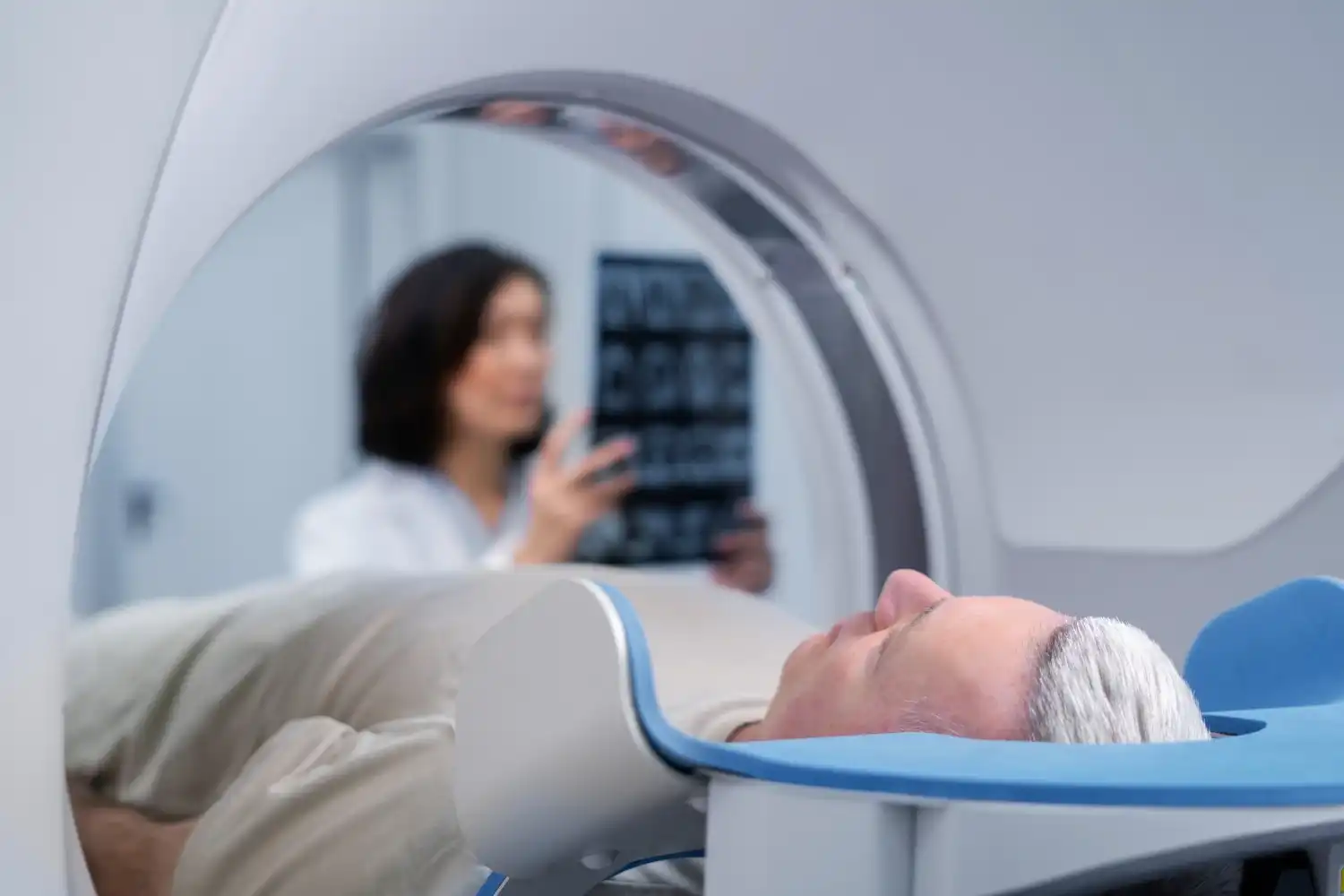 בדיקות CT ו-MRI – אבחון מדויק בראש שקט