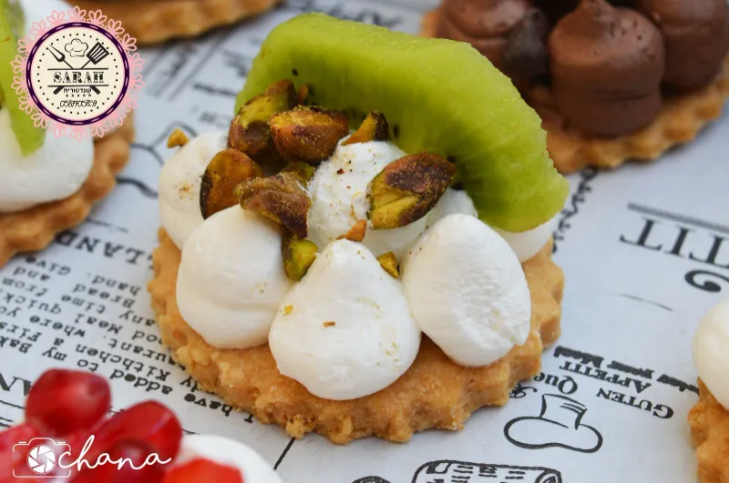 🍒מארז עוגיות בצק פריך שקדים בקישוט פירות עסיסים וטעימים 🍒