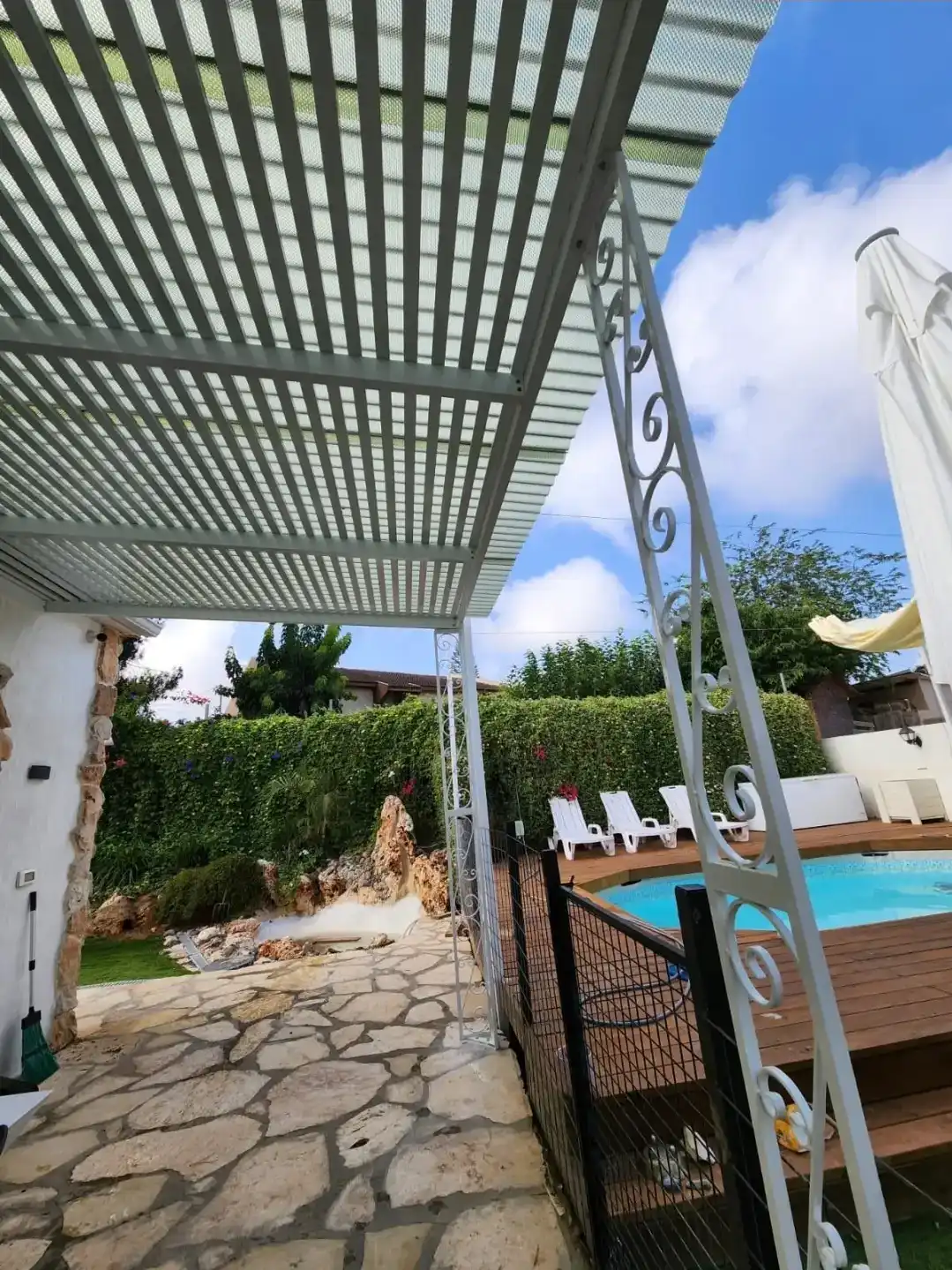 פרגולה אלומיניום + סנטף