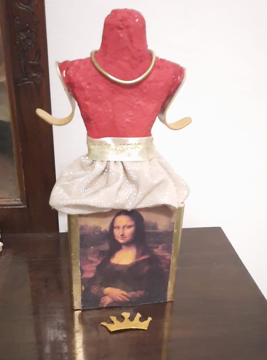 מתקן לתכשיטים