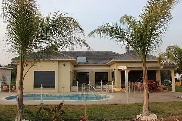 בתים פרטיים