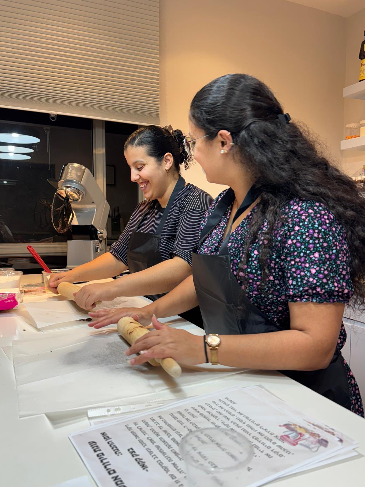 סדנת אפייה לחברות – חוויה שלא שוכחים 💬💕