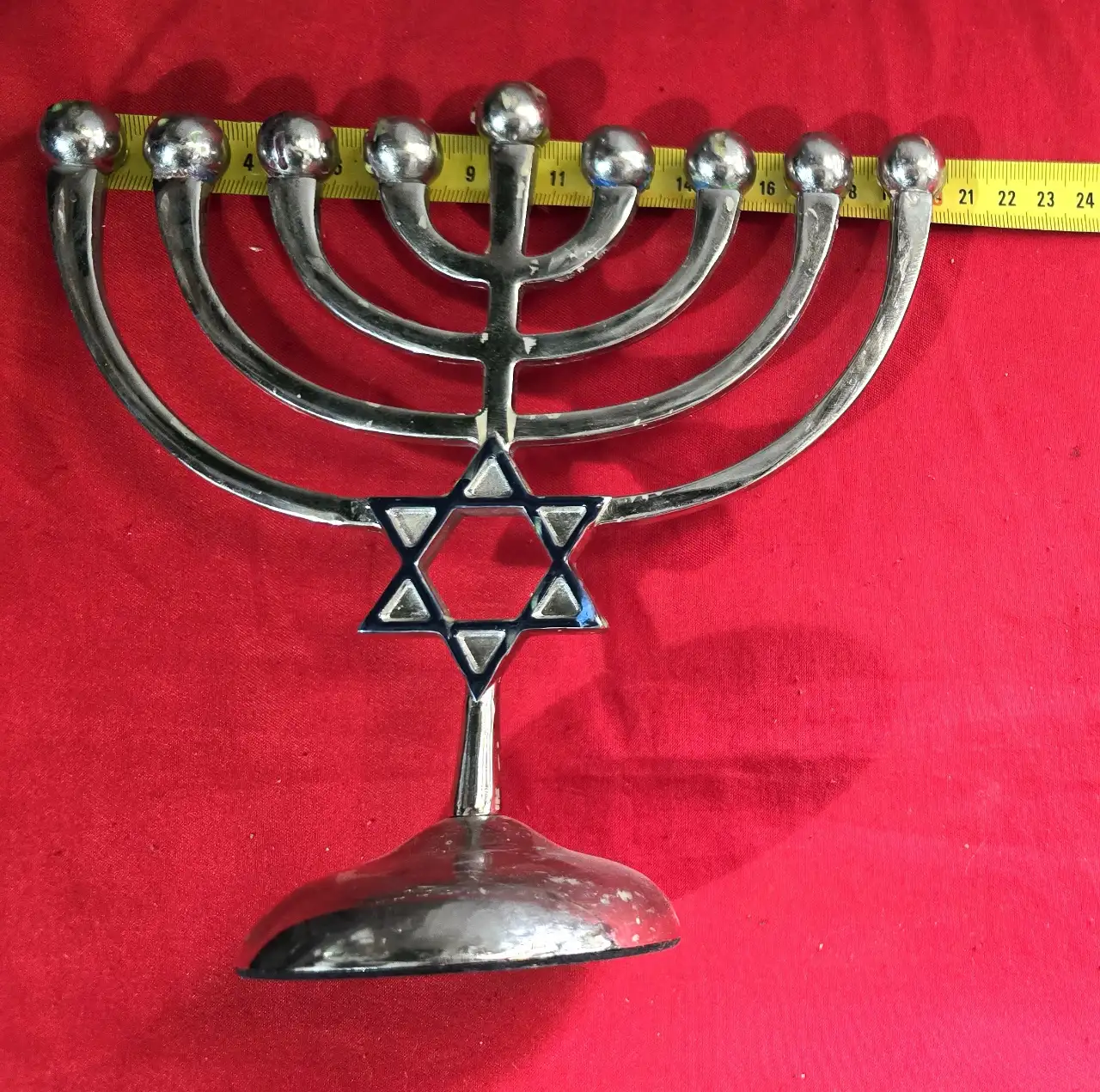 חנוכיה כסופה ממתכת