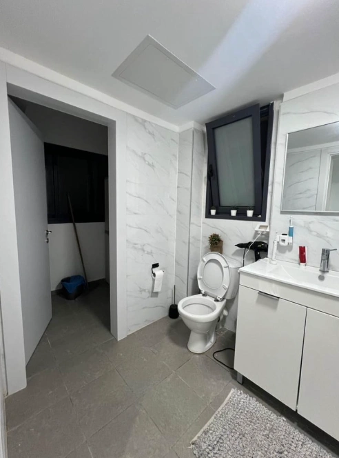 דירה 4 חדרים בשכונת עיר היין