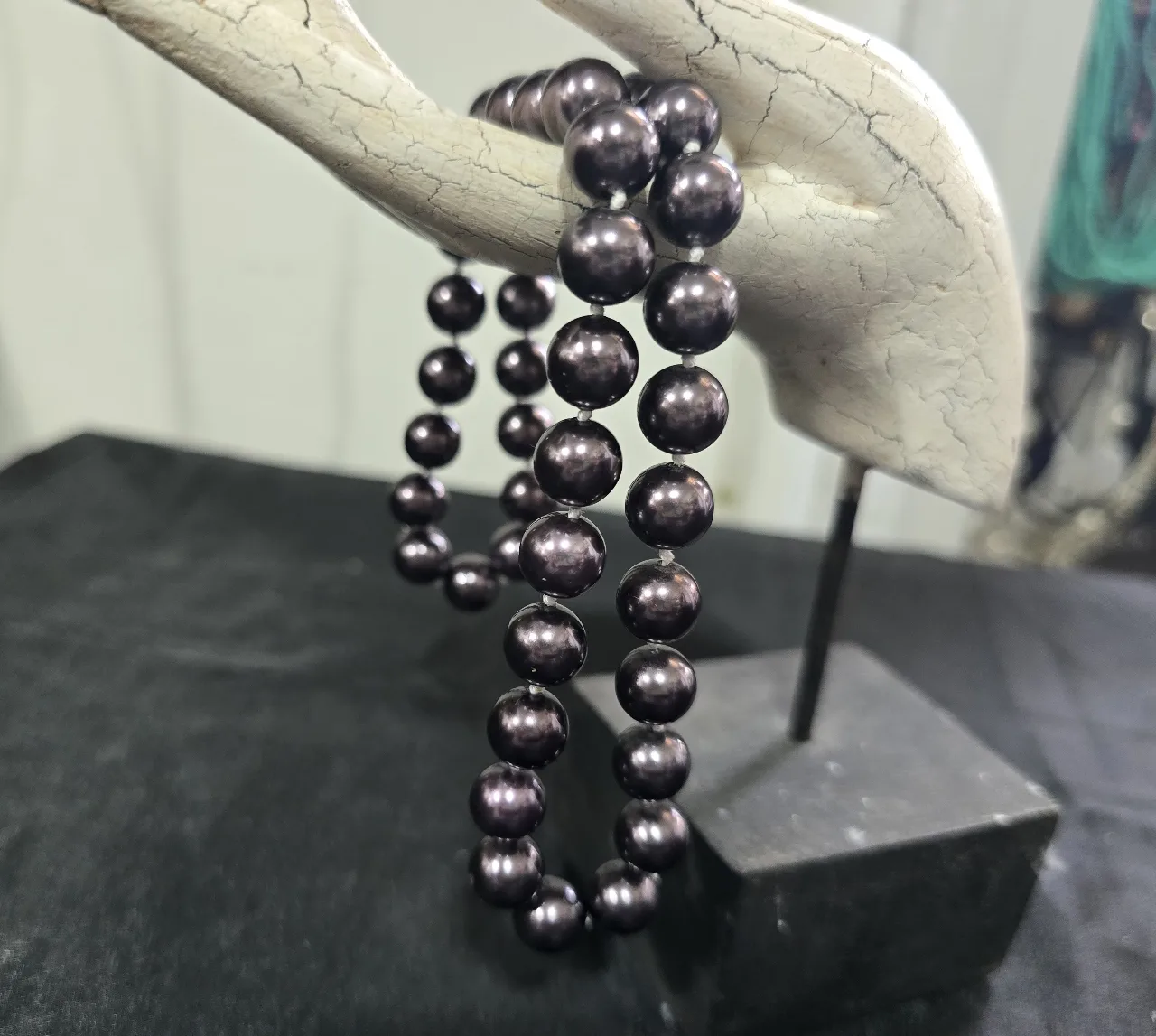 מחרוזת פנינים בגוון שחור הפנינים עגולות שרשרת בעלת מראה יוקרתי