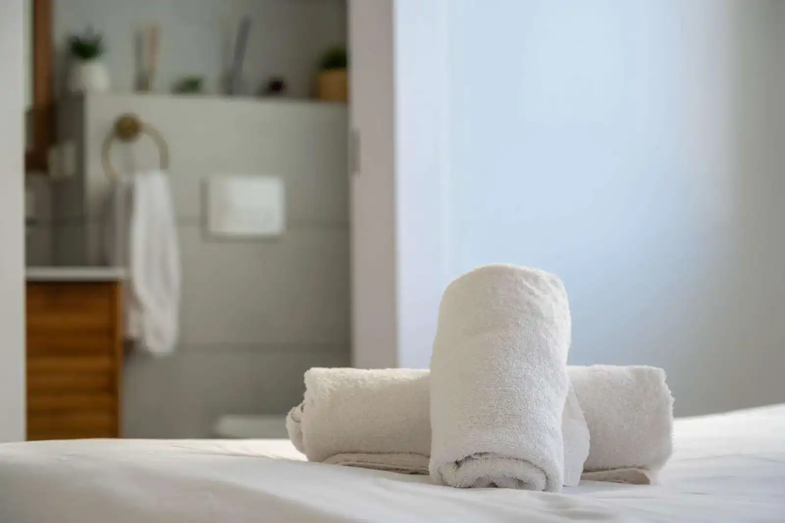 אירוח בוילת האבן - עד 15 אורחים