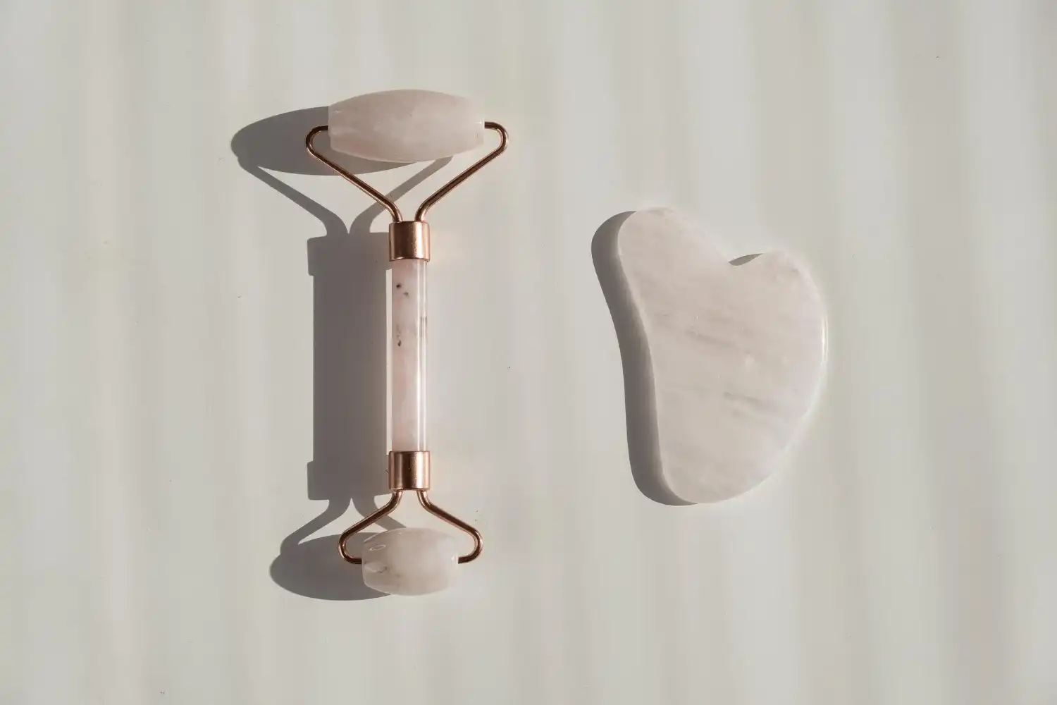 טיפול פנים מתקדם (אקנה, סבוריאה, פיגמנטציה, אנטי אייג'ינג)