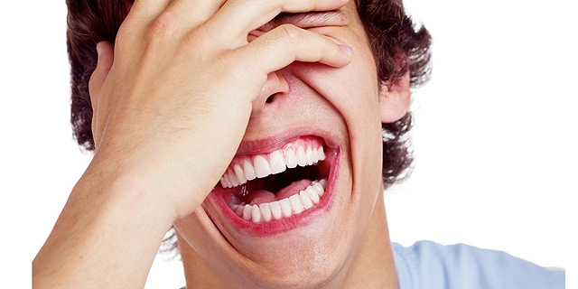 מה זה סדנת יוגה צחוק?