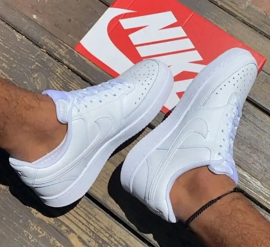 נייק גברים לבן