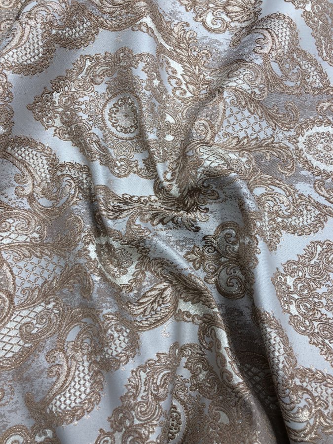 ז׳קארד דגם מלכות צבע חום סגלגל