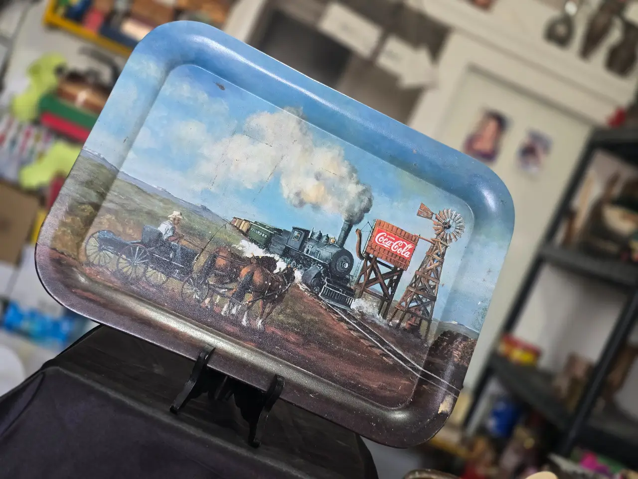 מגש גדול של קוקה קולה וינט'ג מידות 45\33..מתאים יותר לתיה על הקיר תמונה מהממת