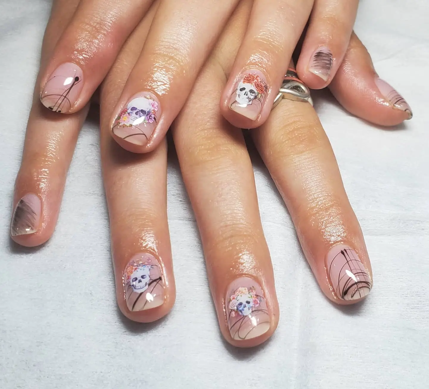 5 טעויות נפוצות במניקור וכיצד להימנע מהן