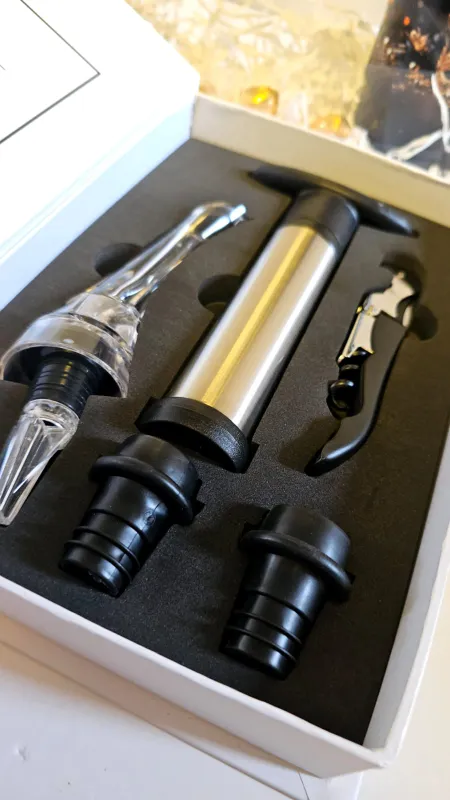 סט ואר פותחנים ויין בעיצוב אישי