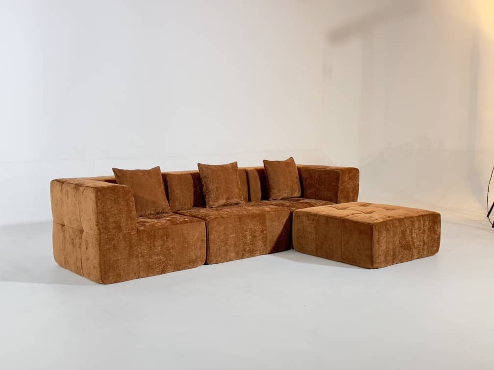 "ארבל" ספה עם נוכחות! קווים נקיים ומראה מרשים למי שרוצה סלון ייחודי.