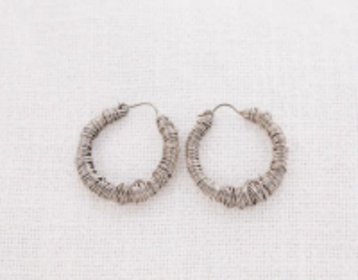 עגילי חישוק כסף - חוט כסף מלופף