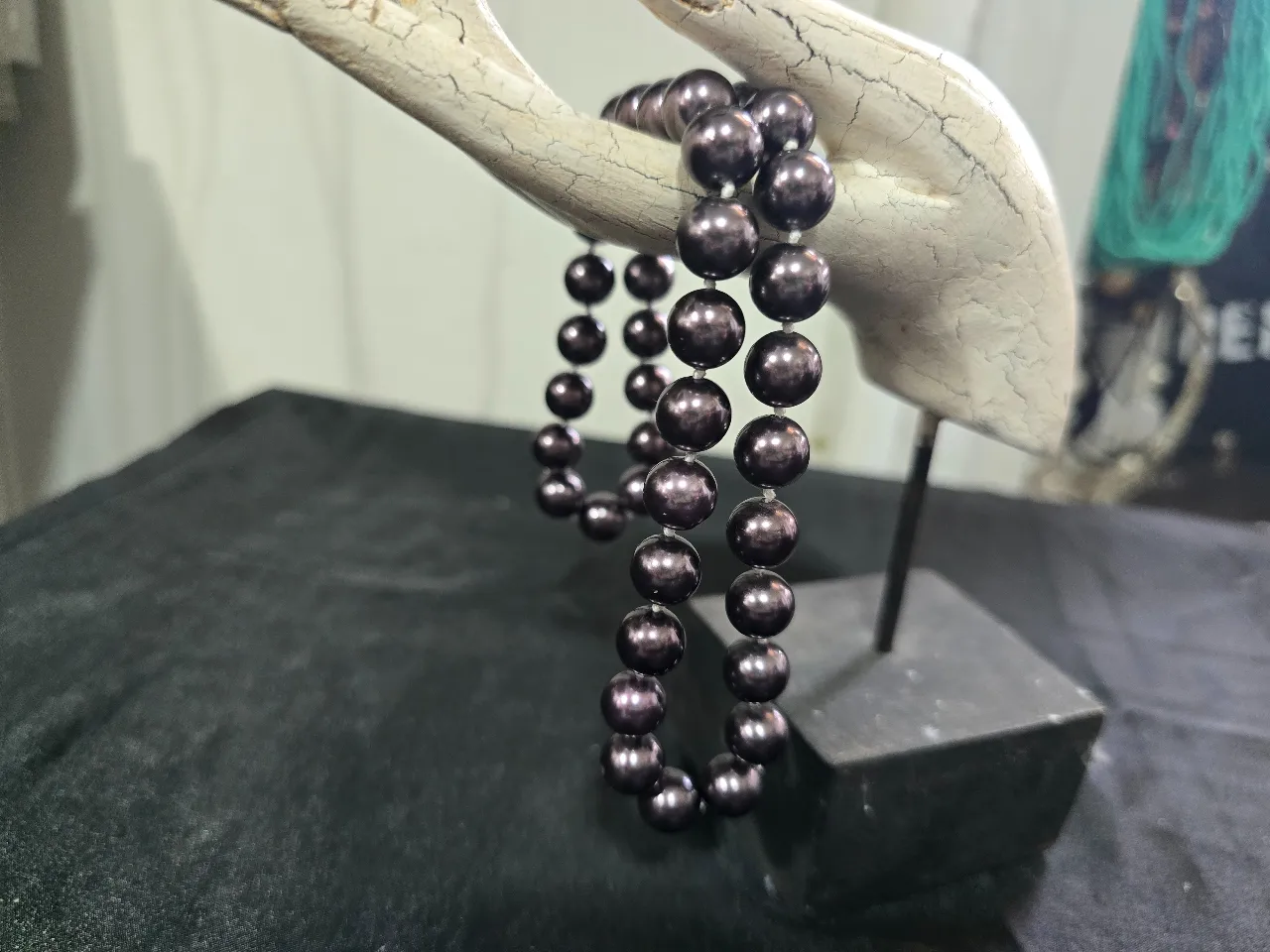 מחרוזת פנינים בגוון שחור הפנינים עגולות שרשרת בעלת מראה יוקרתי