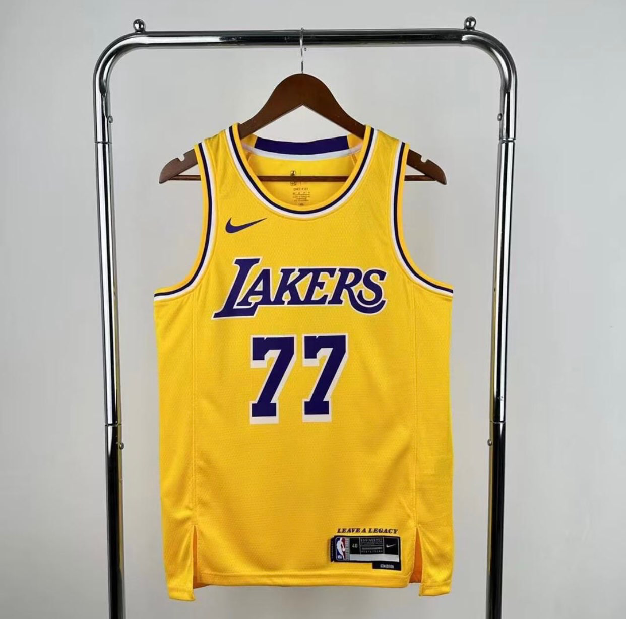 גופיית לייקרס - לוקה דונציץ 77