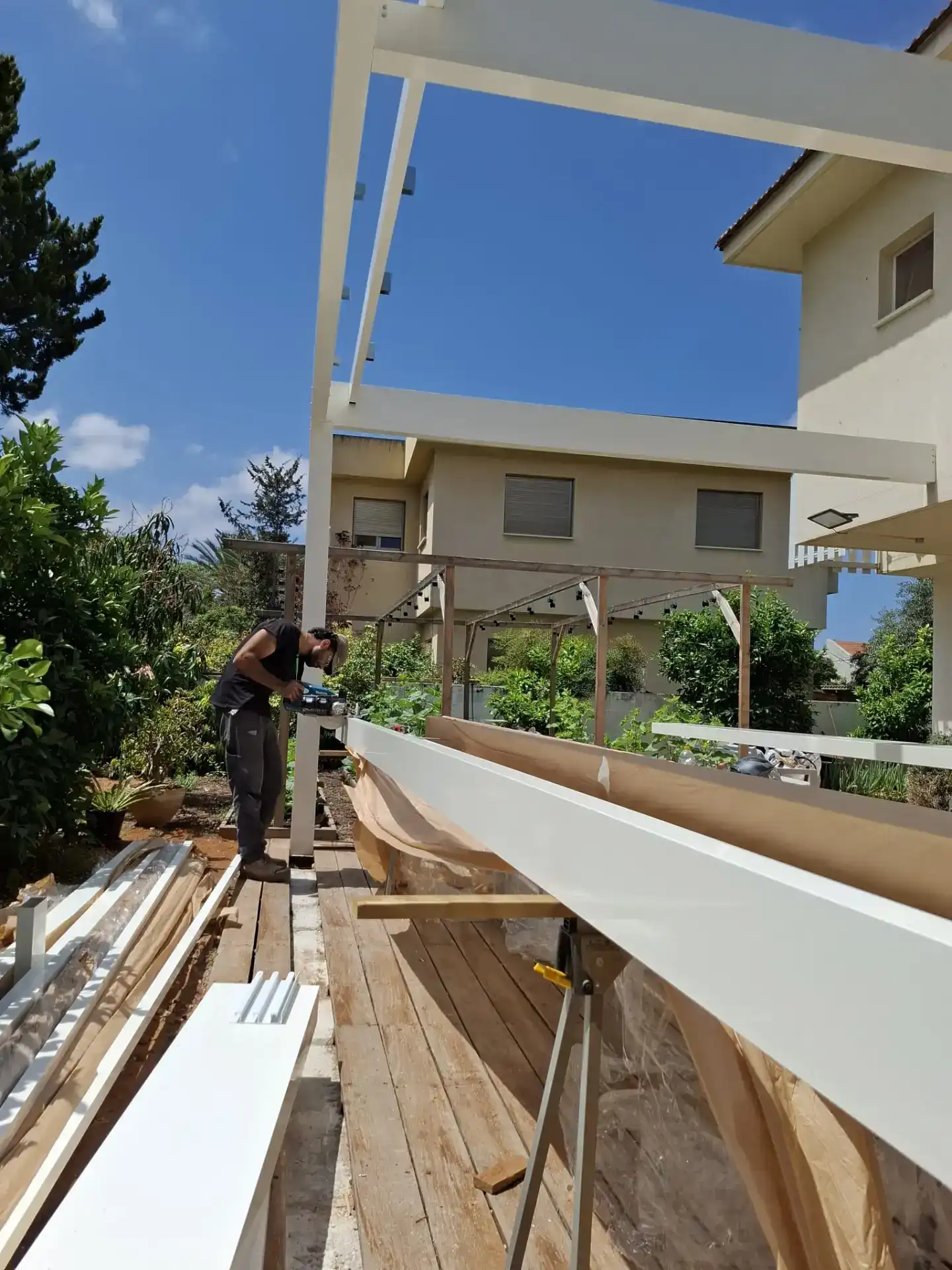 פרגולה מאלומיניום - החל מ750 ₪ למ"ר