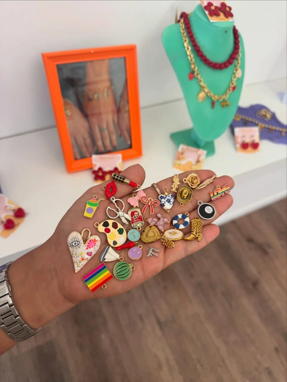 סדנאות יצירת צ'ארמים