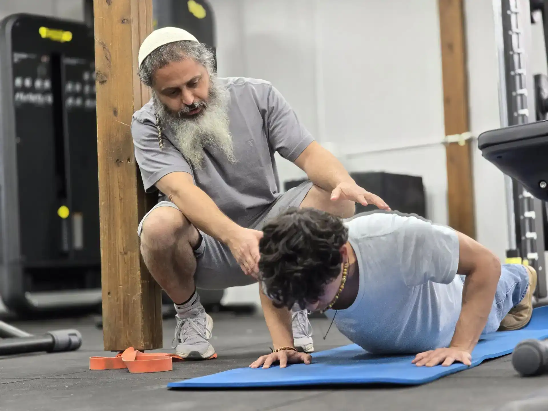 אימון כושר זוגי בכפר סבא – מחזקים את הגוף והקשר יחד