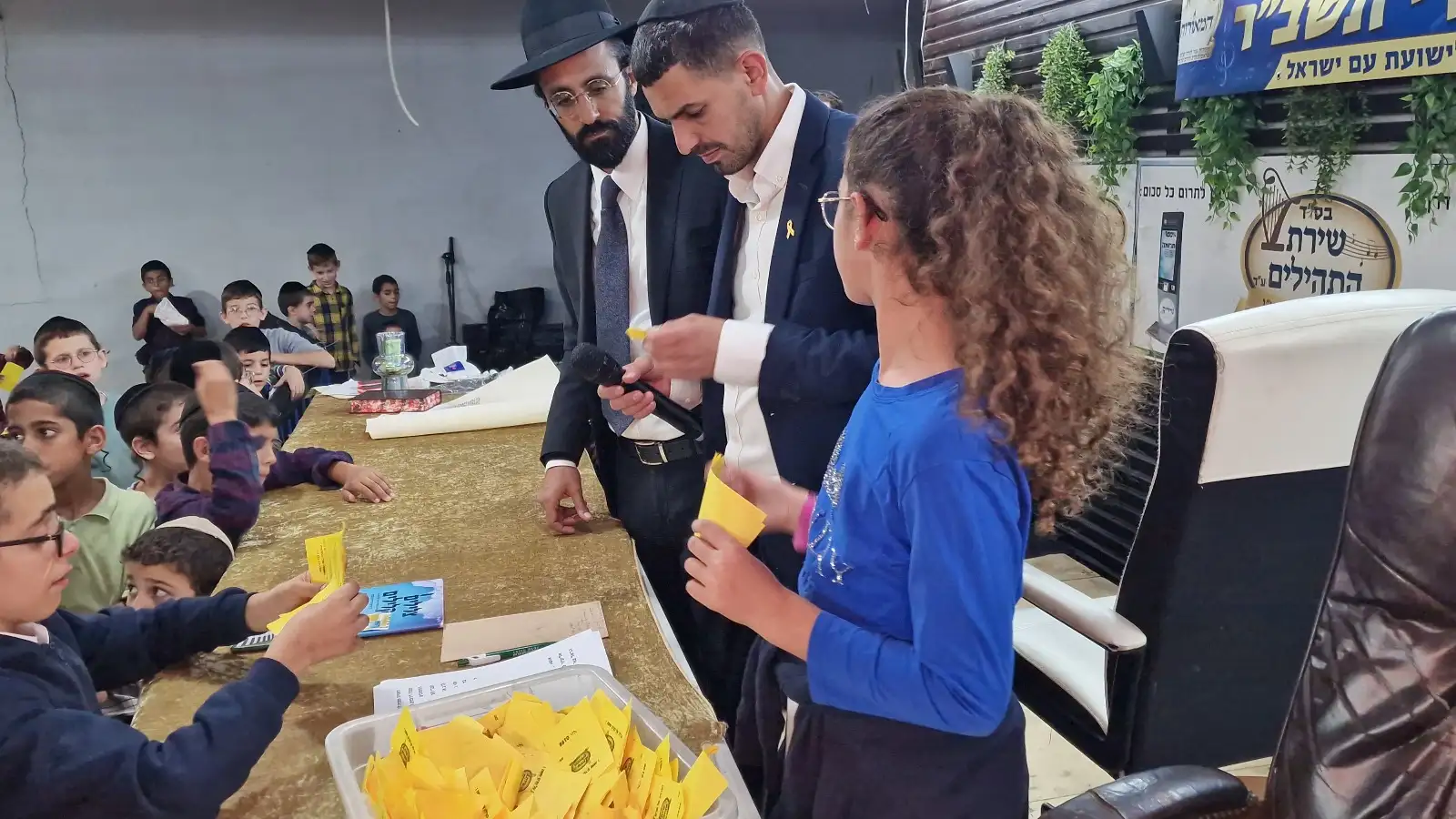 כוחה של תפילת הילדים – איך תהילים מחברים את הדור הצעיר לאמונה