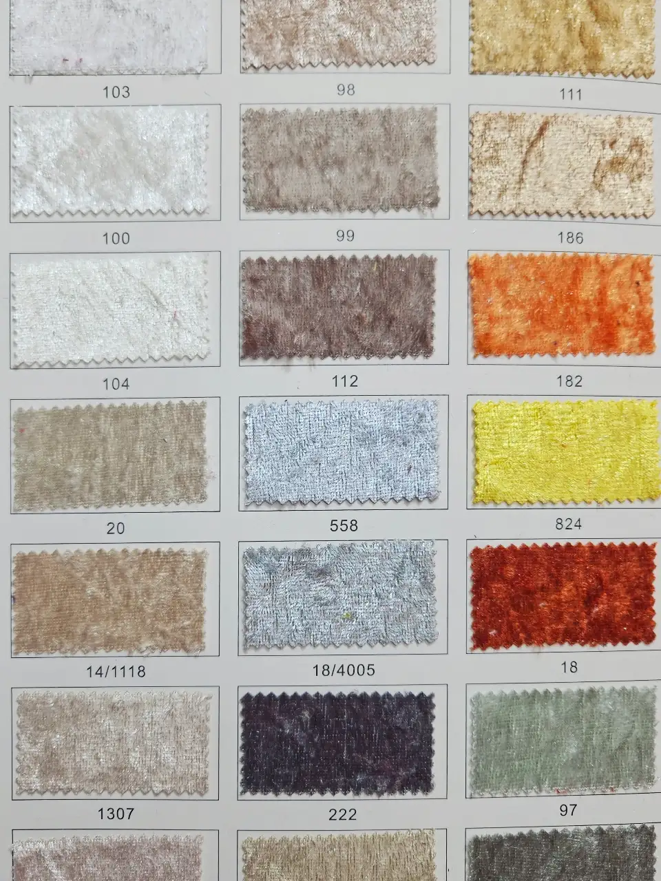 קטיפה למפות שולחן דוחה כתמים