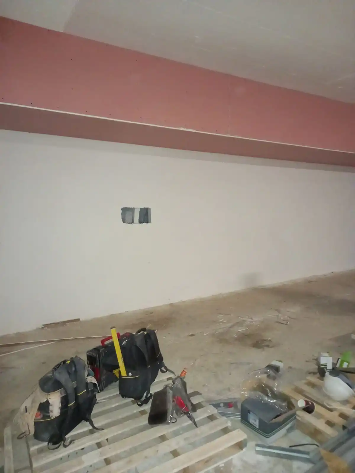  בנייה ועבודות מגבס