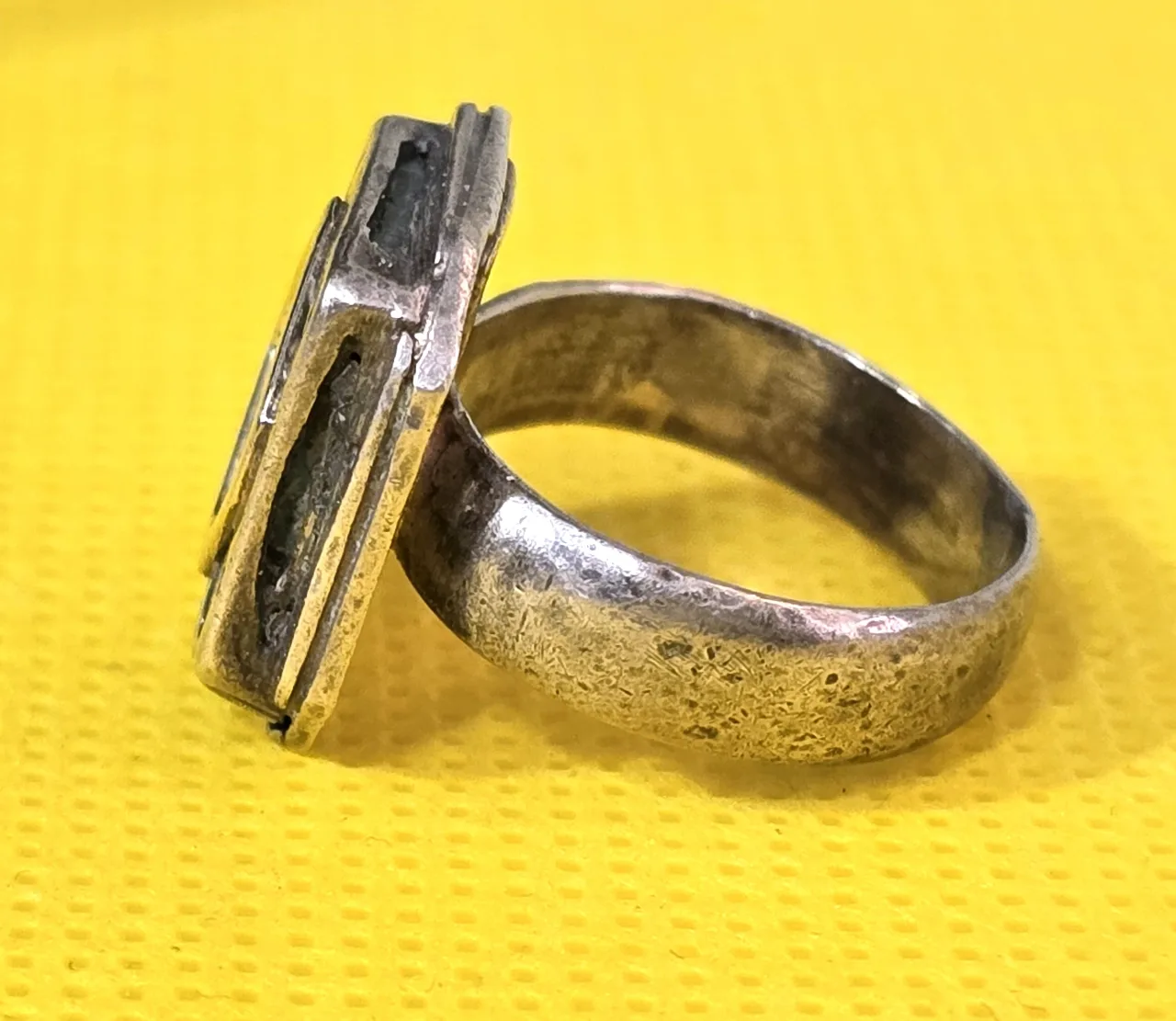 טבעת מעצבים כסף וזהב סטרלינג 925 חתום (כסף נבדק)