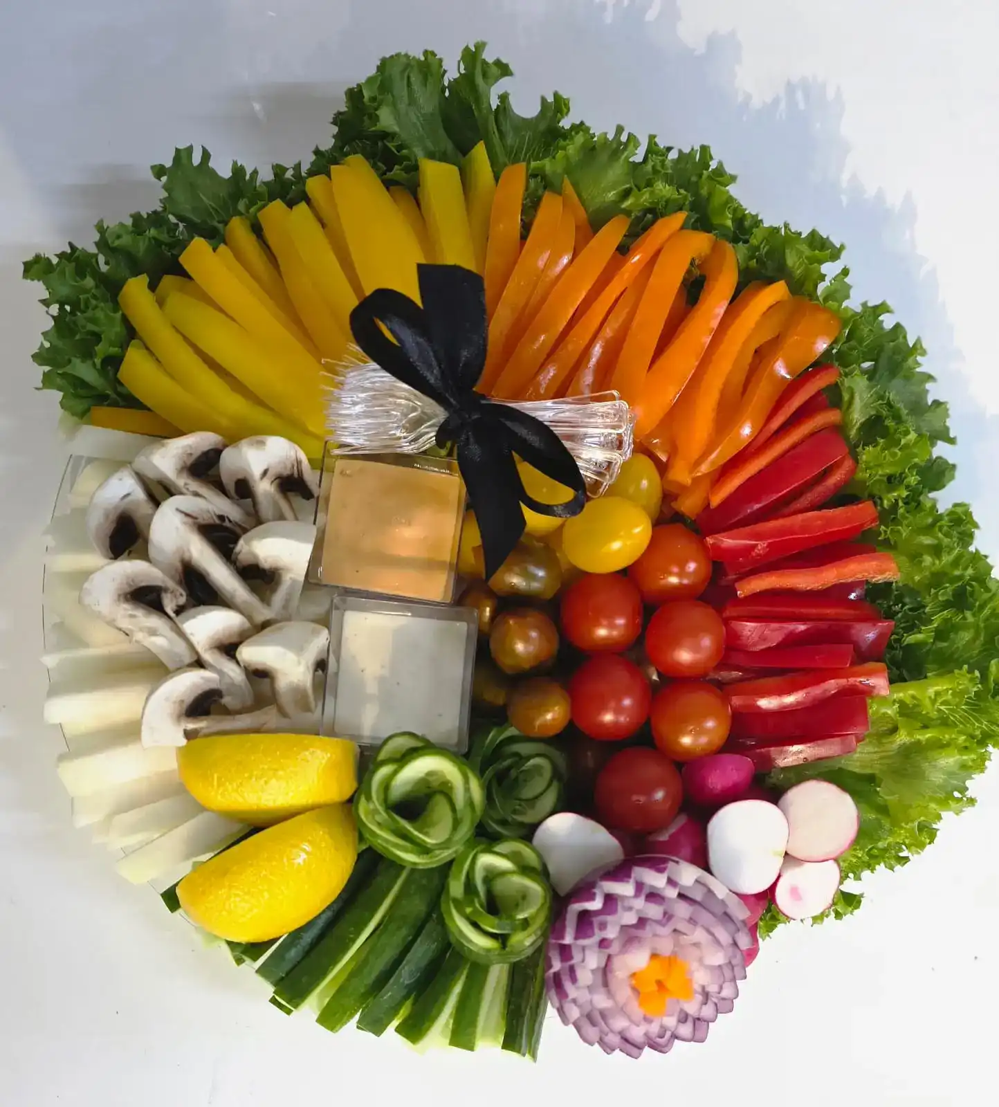 הטרנד של מגשי פירות יוקרתיים – למה כולם מדברים על זה?