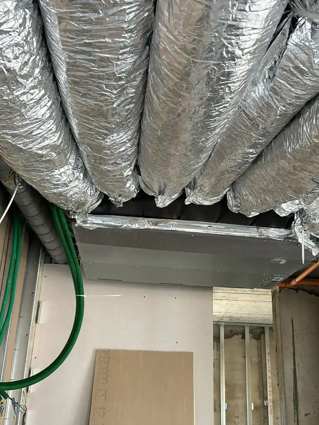 התקנות מיני מרכזי/VRF