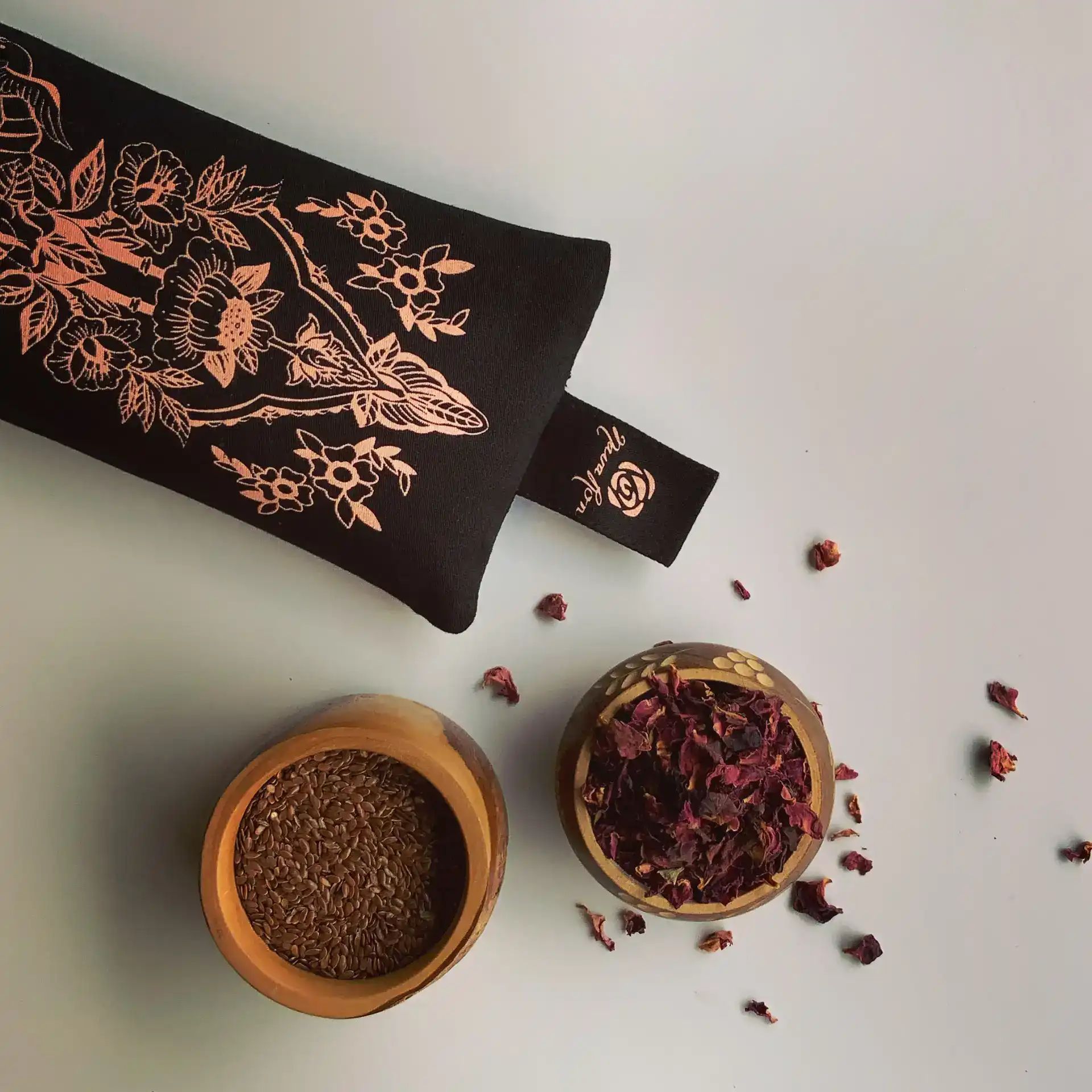 Pinukit Lavender - Large pillow