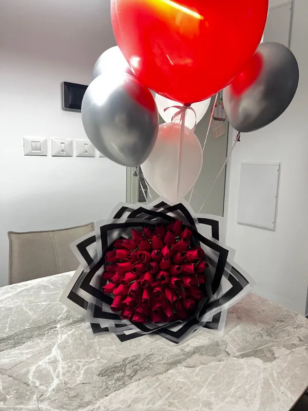 red roses 🌹