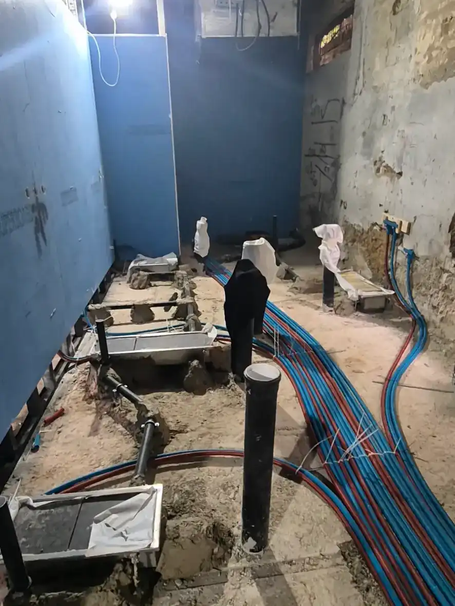 מערכת אינסטלציה מסעדת פופ 