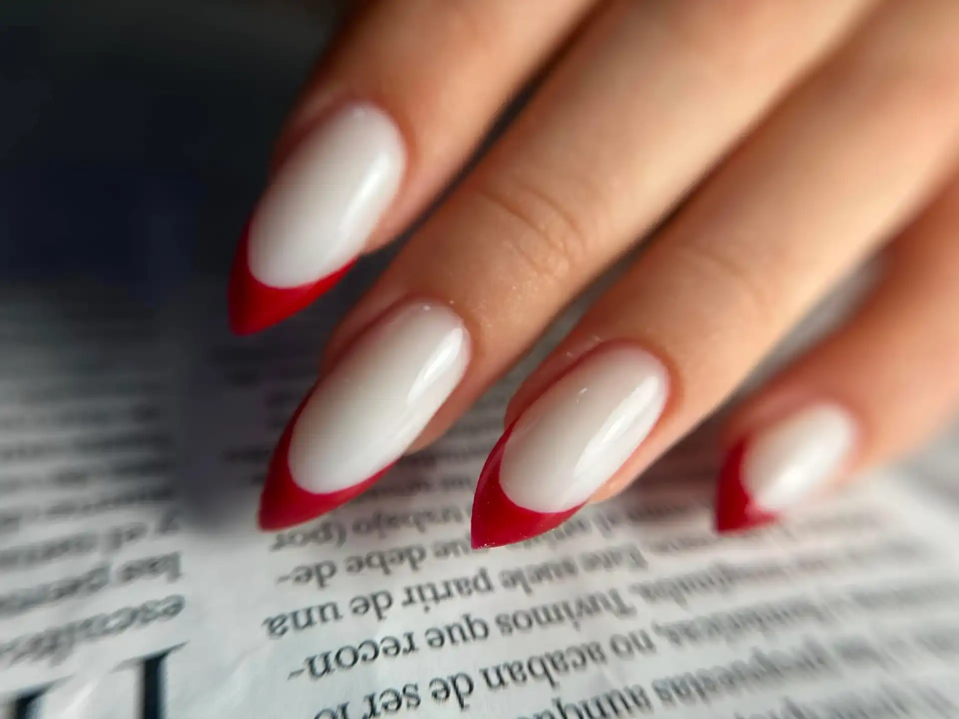  לק ג׳ל ומבנה אנטומי על ציפורן טבעית