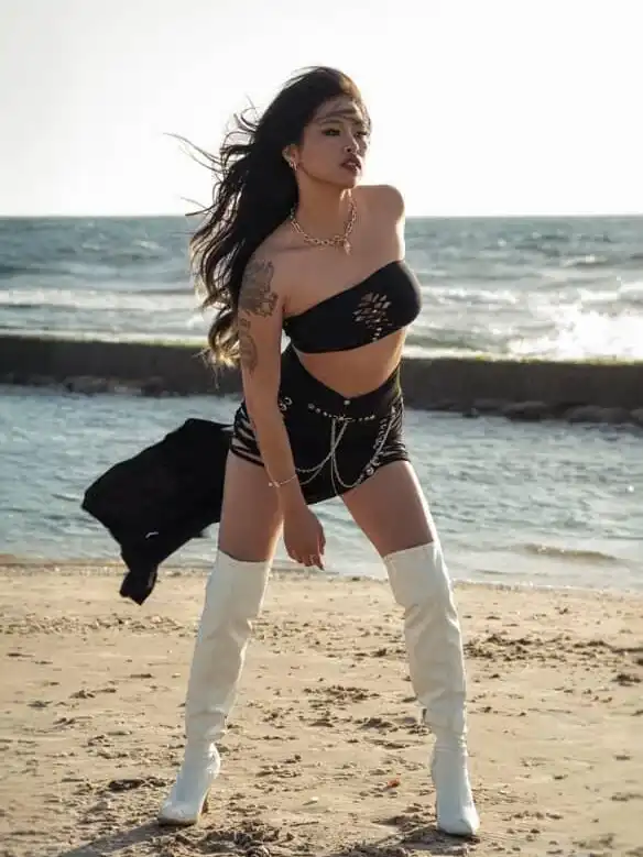 אלונה גר Alona Gar