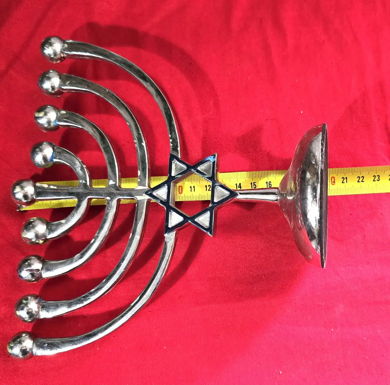 חנוכיה כסופה ממתכת