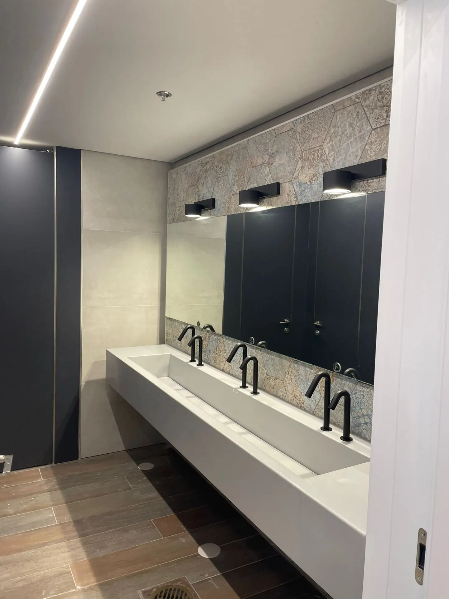 ניהול ופיקוח דמרי טאוור אשדוד