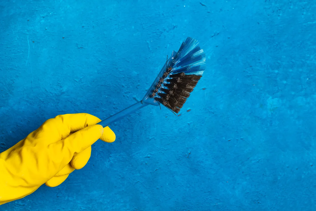 למי מתאים שירות ניקוי ויטרינות לעסקים | Quick Clean