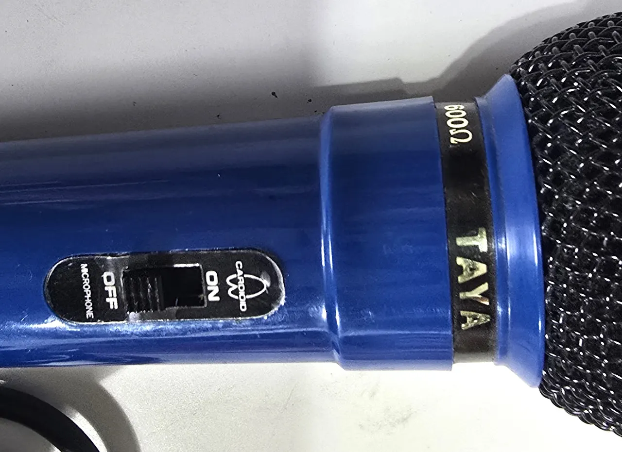 מקרופון מבית TAVA