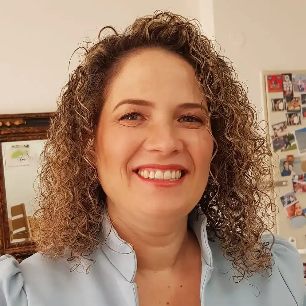 איפור לנשים מעל גיל 40 – טיפים ומומלצים